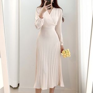 Vintage V-neck Chiffon Mid-length Skirt With Long Sleeves